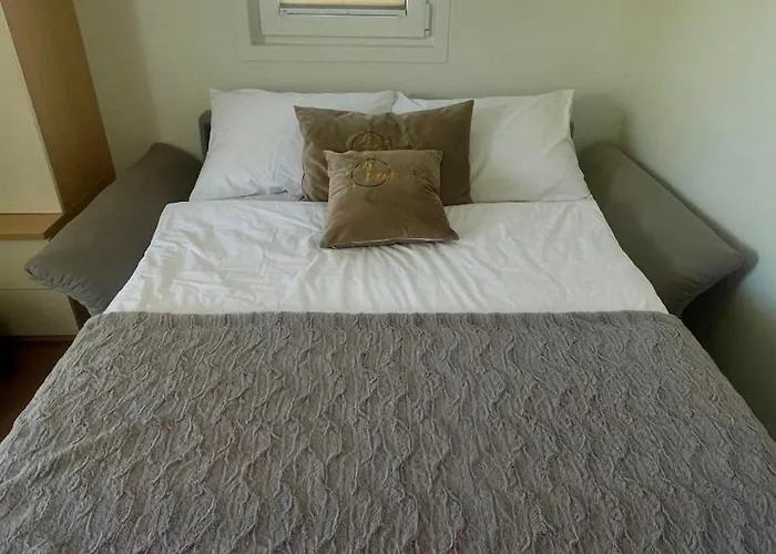 Star 2 Floating House, Marina *